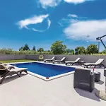 Awesome In Radeki Polje With Sauna Vikendica Loborika