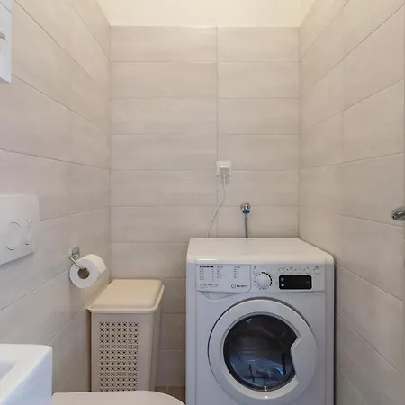 Holiday home Pet Friendly In Radeki Polje With Kitchen